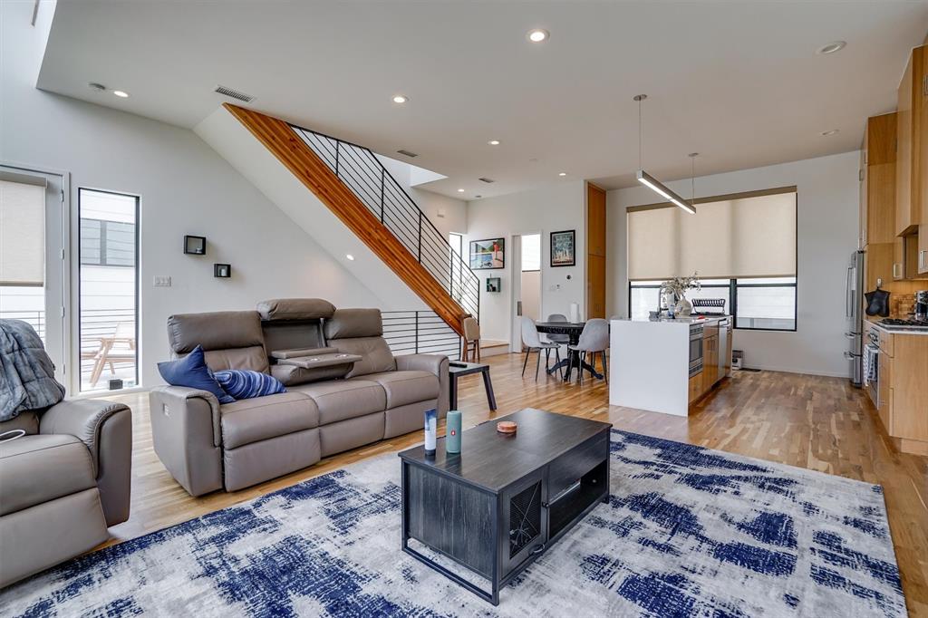 ROSS CONDOMINIUM - Residential Lease