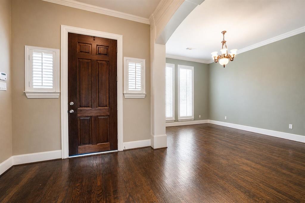 2613 Bitternut Drive