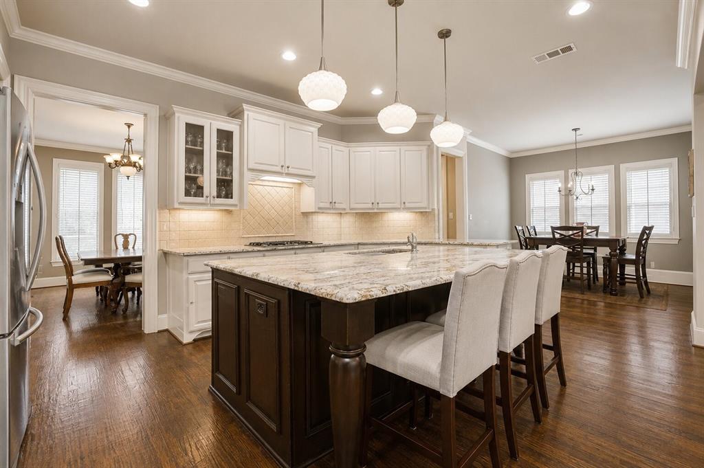 2613 Bitternut Drive