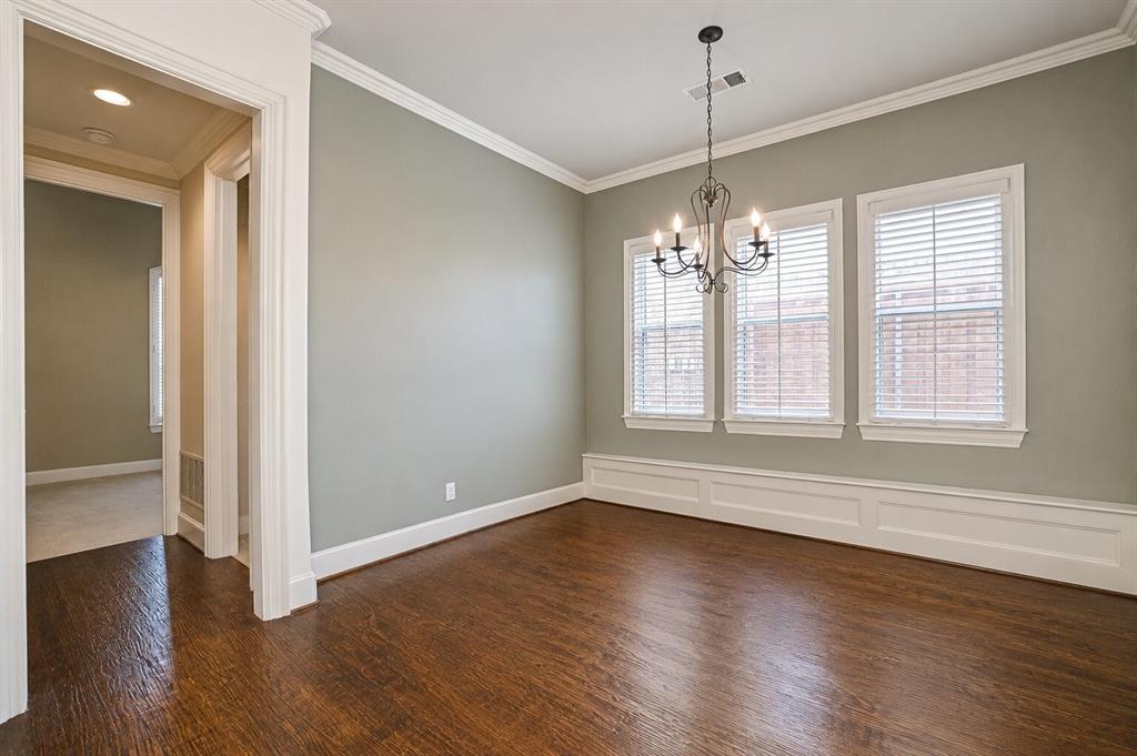 2613 Bitternut Drive