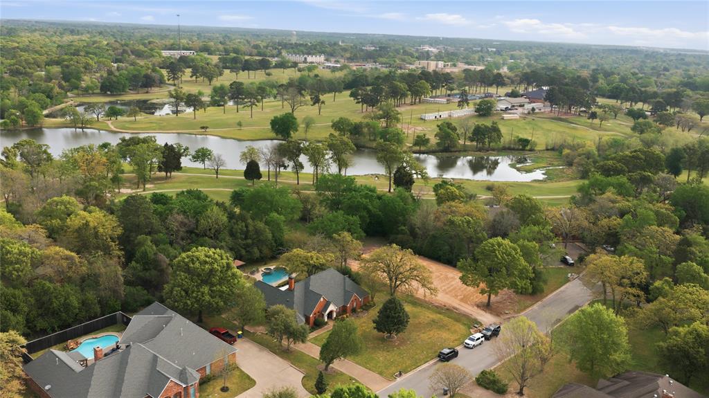 Country Club Place - Residential