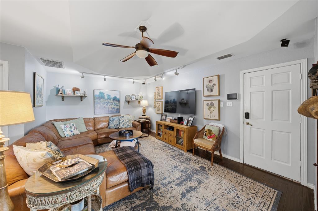Country Club Place - Residential