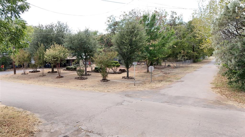 Photo of 421 Houston Avenue, Strawn, TX 76475 (MLS # 21374951)