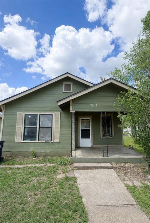 Photo of 2011 Pine Avenue, Waco, TX 76708 (MLS # 21238486)