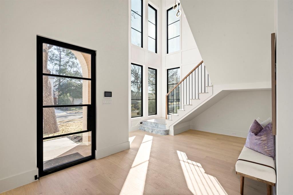 Wilshire Summit - Residential