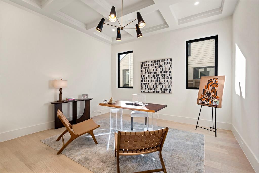 Wilshire Summit - Residential