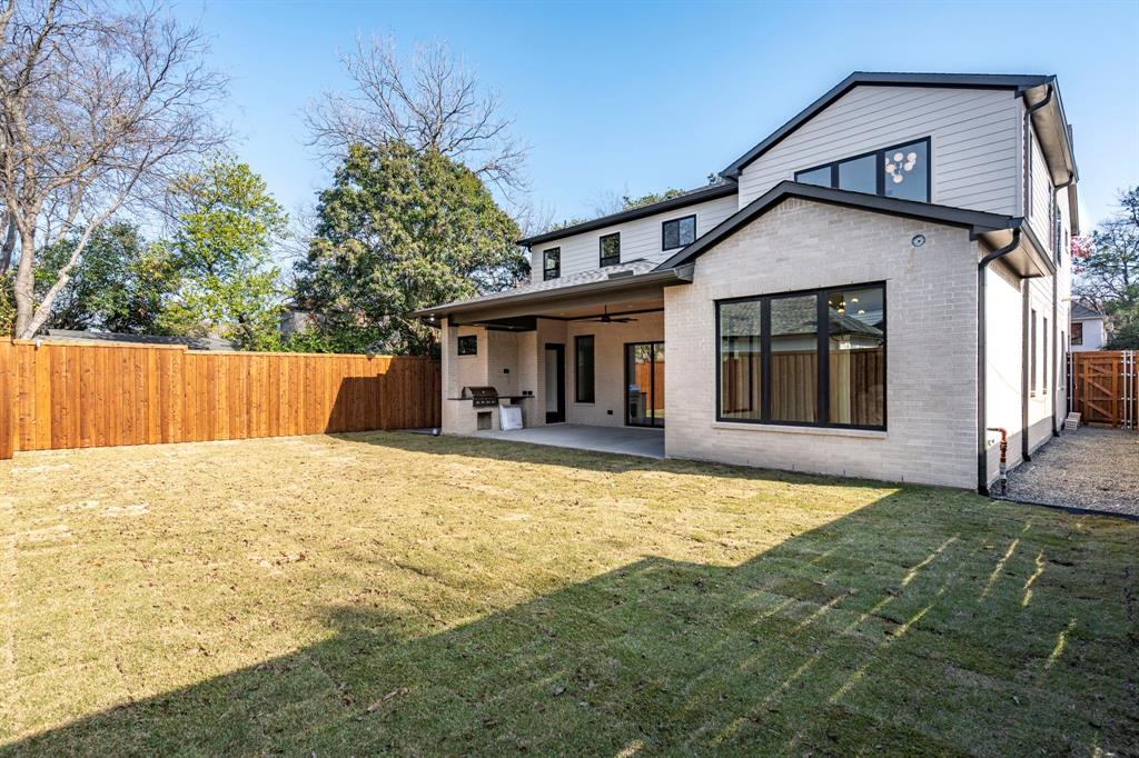 Wilshire Summit - Residential