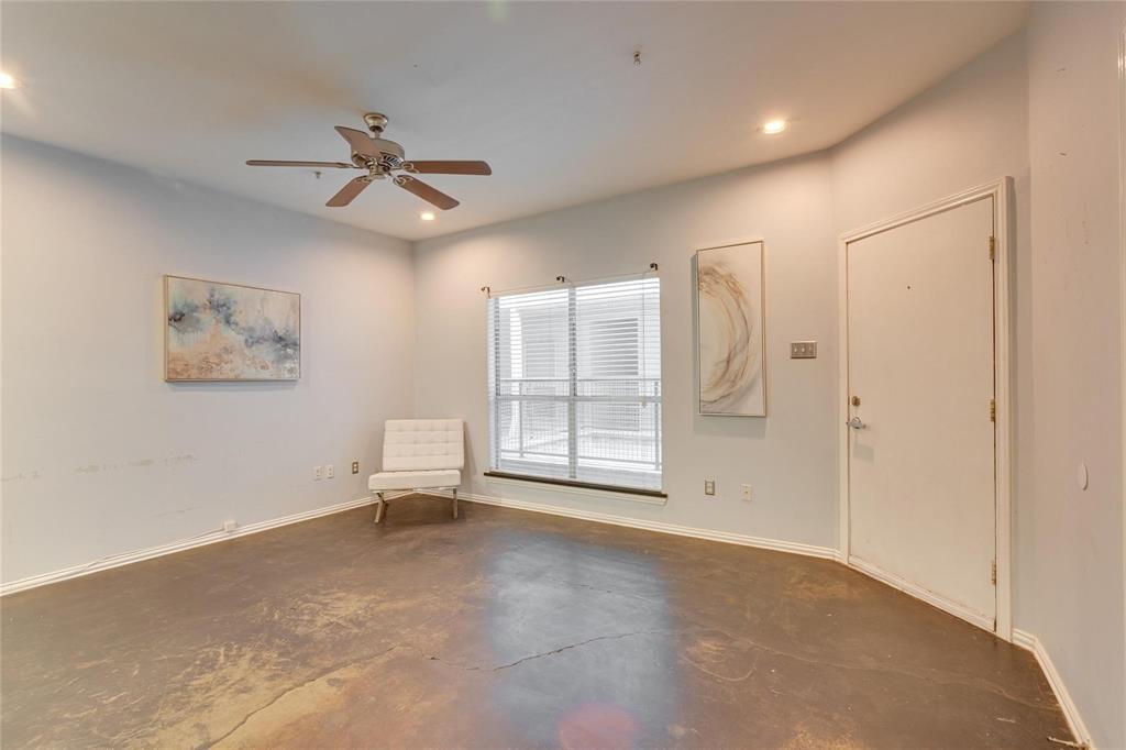 Hall Street Condo 4104 - Residential