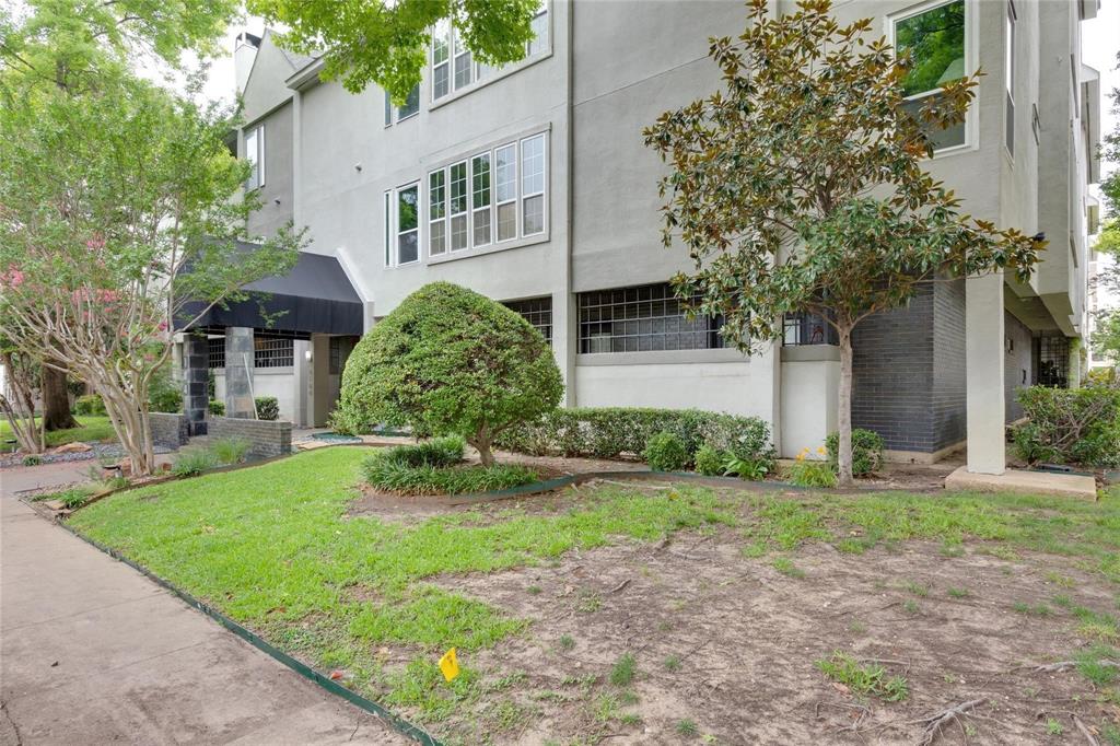 Hall Street Condo 4104 - Residential