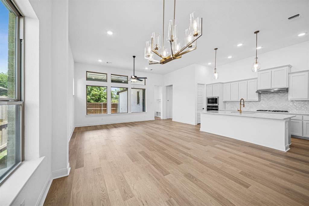 1112 Rosemary Lane