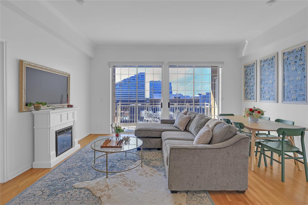 Renaissance On Turtle Creek Condo - Residential