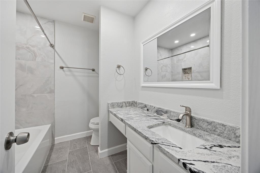 Saginaw, Texas 76131, United States, 4 Bedrooms Bedrooms, ,3 BathroomsBathrooms,Residential,Pending,131170