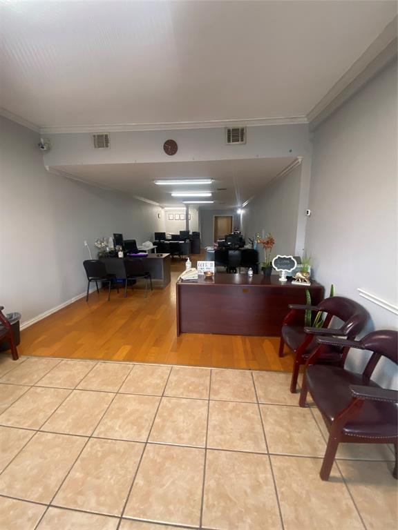 Leyva - Commercial Sale