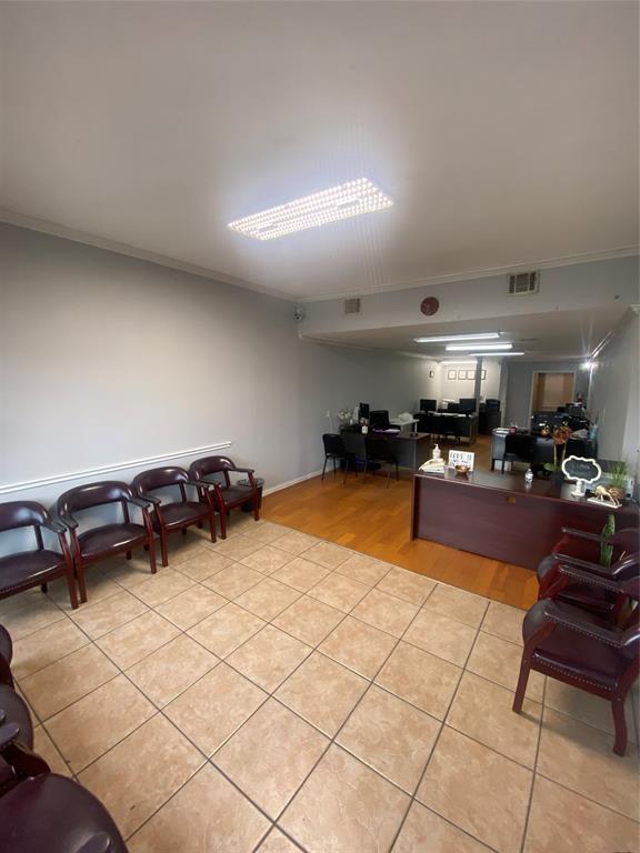 Leyva - Commercial Sale