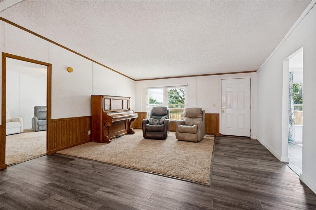 1433 Cowan Road