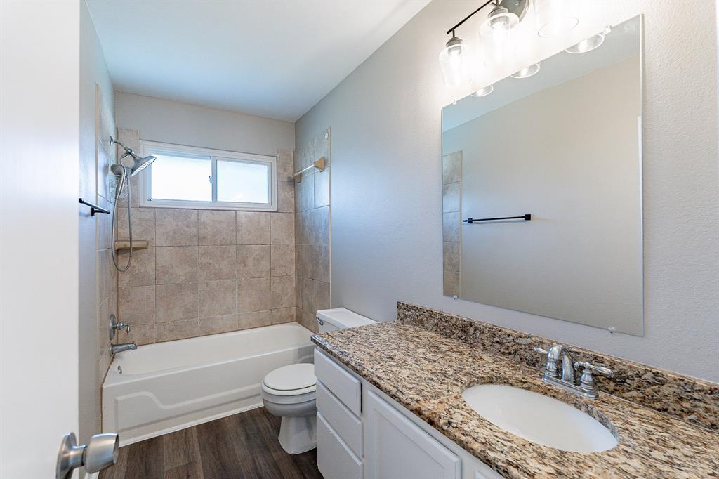 Oak Hollow Grand Prairie - Residential