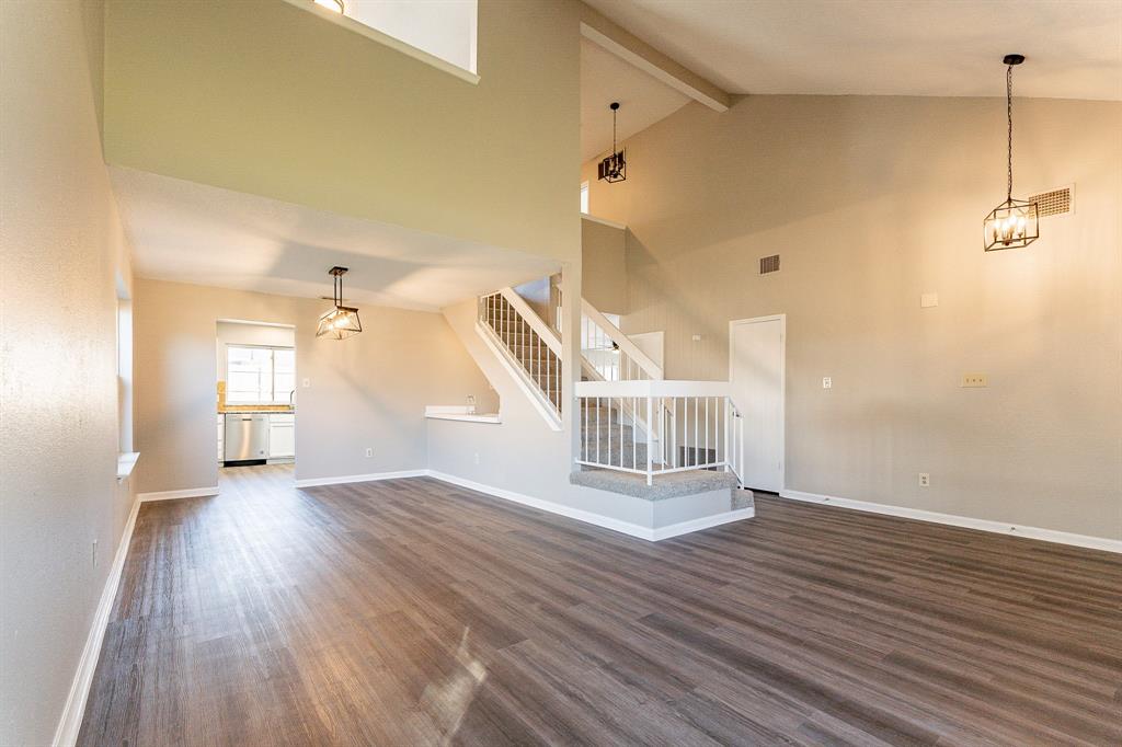 Oak Hollow Grand Prairie - Residential