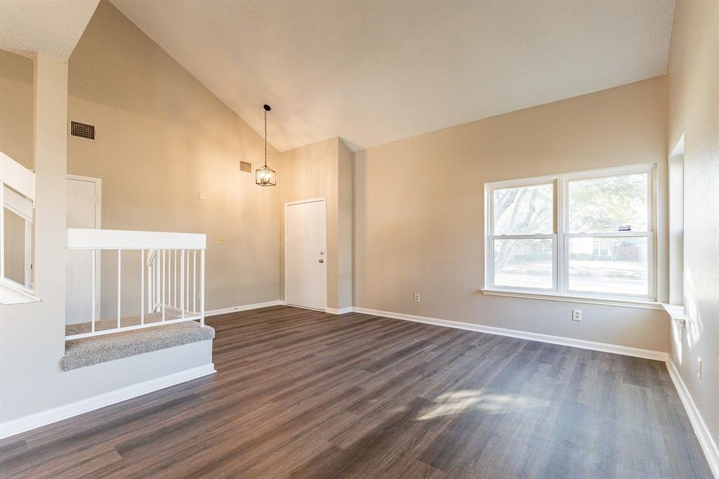 Oak Hollow Grand Prairie - Residential