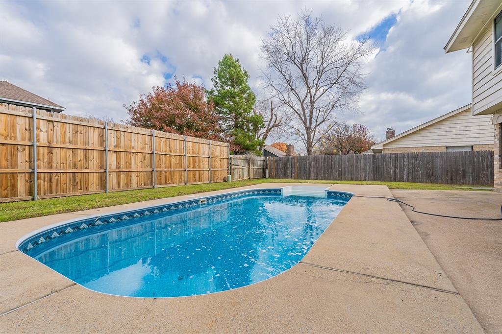 Oak Hollow Grand Prairie - Residential