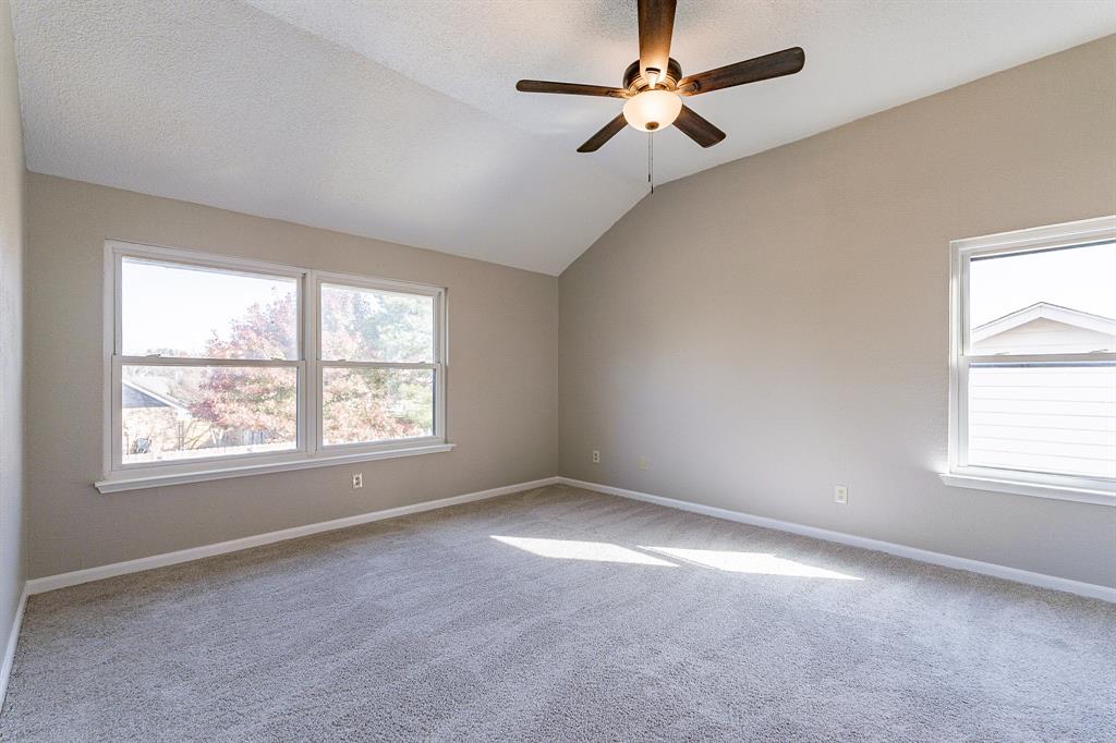 Oak Hollow Grand Prairie - Residential