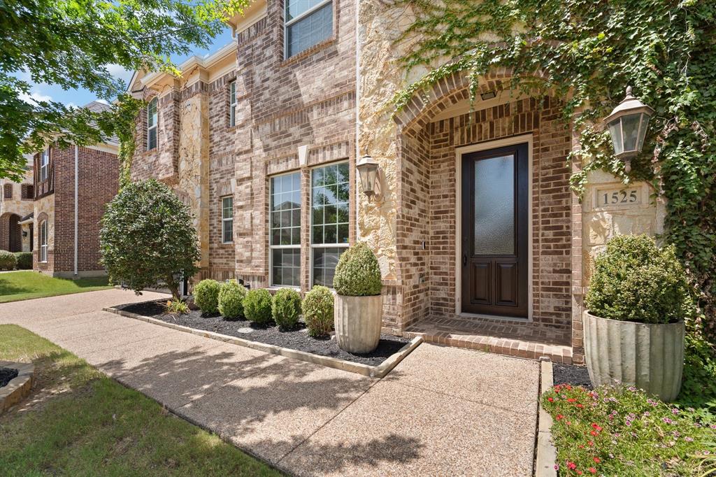 1525 Wagonwheel Trail