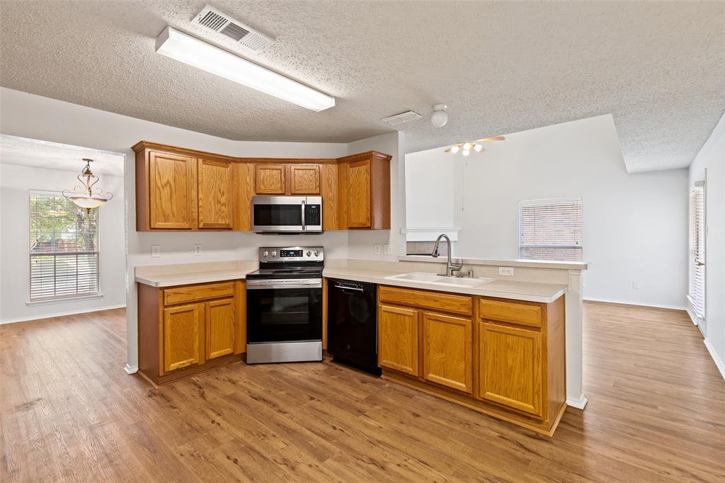 Lexington Glen - Residential Lease