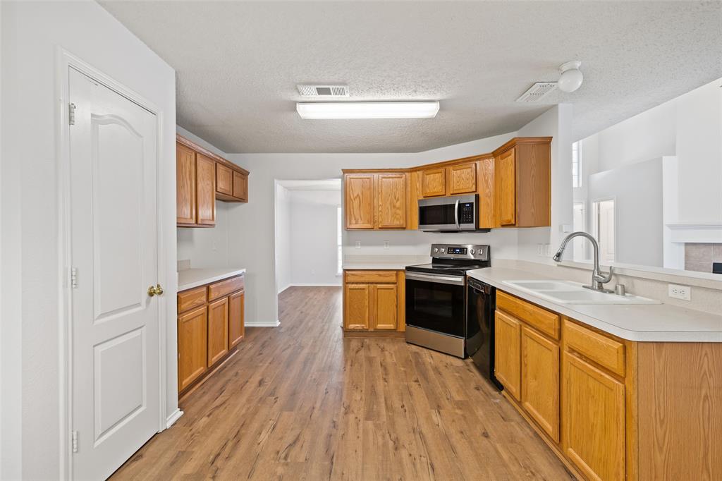 Lexington Glen - Residential Lease