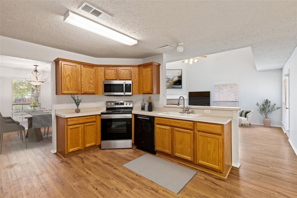 Lexington Glen - Residential Lease