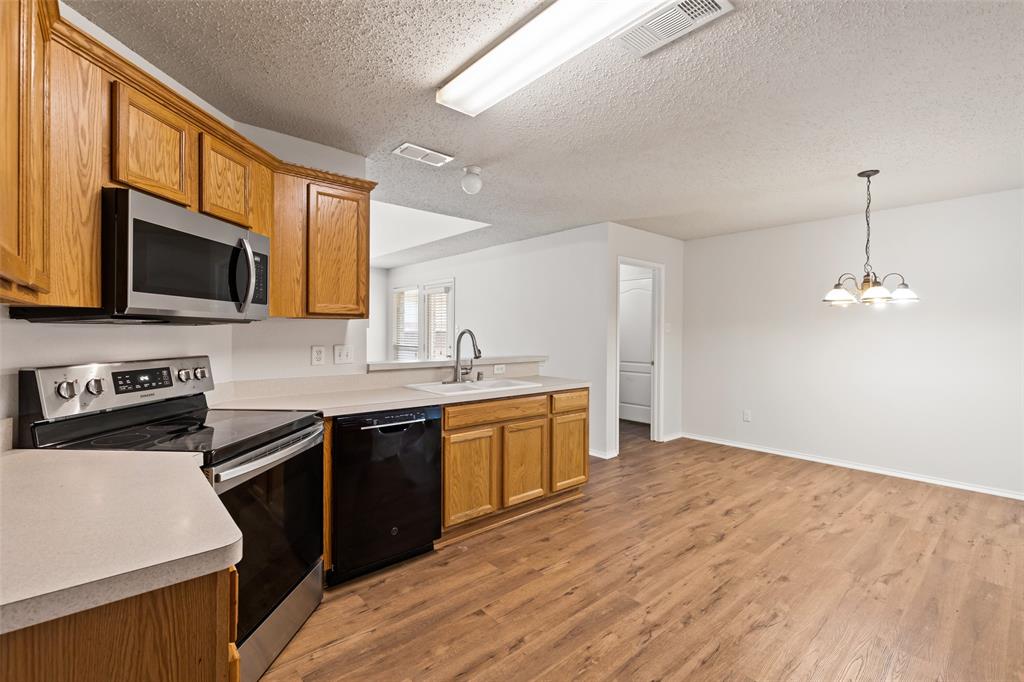 Lexington Glen - Residential Lease