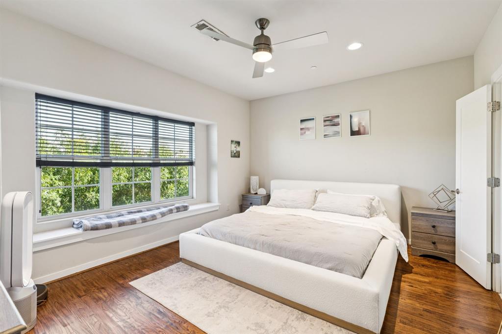 Bryan Pkwy Place Buliding A - Residential