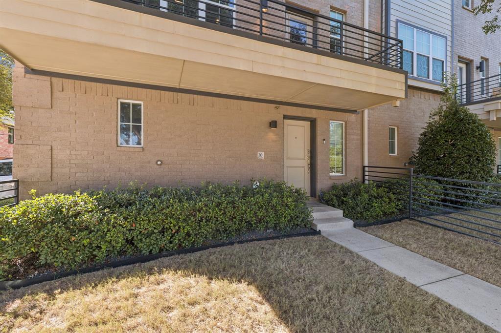 Bryan Pkwy Place Buliding A - Residential