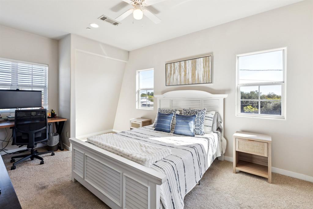 Bryan Pkwy Place Buliding A - Residential