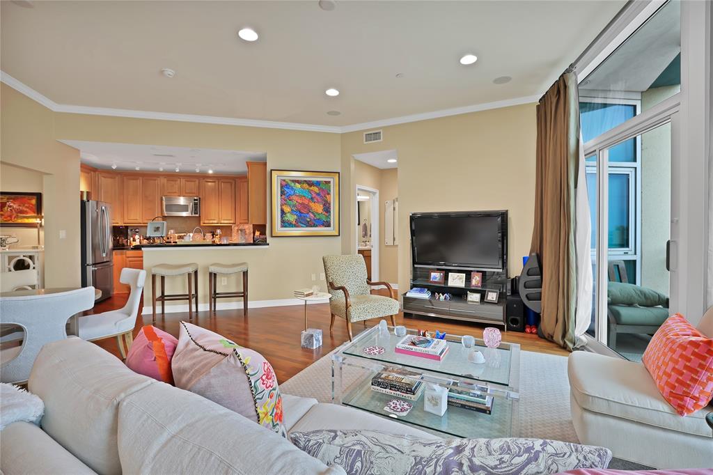 Tower Residential II Condo - Residential