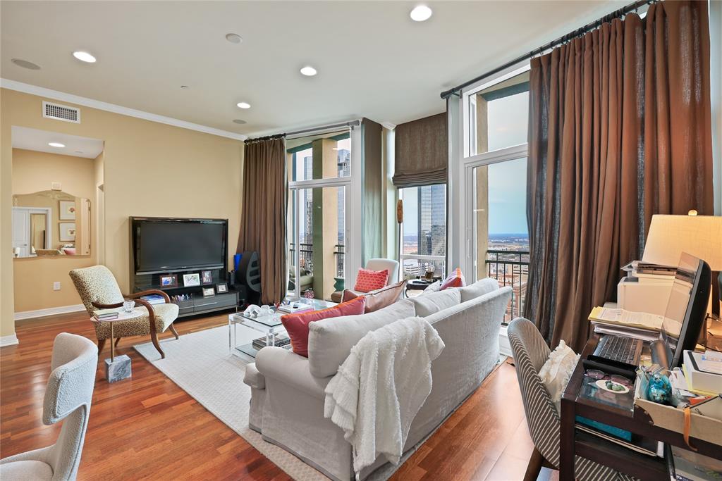 Tower Residential II Condo - Residential