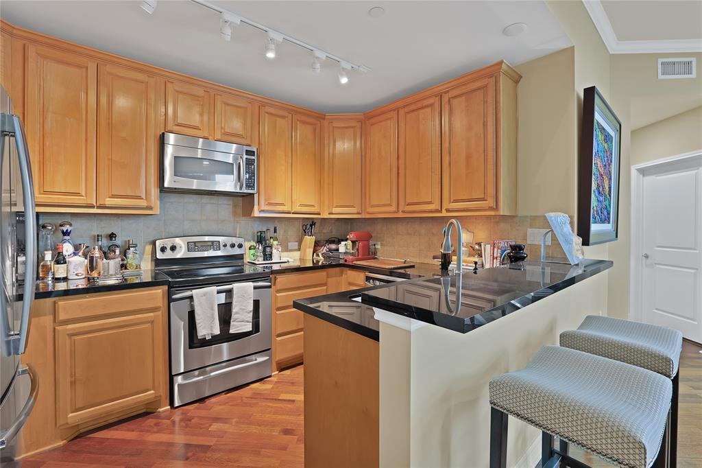 Tower Residential II Condo - Residential