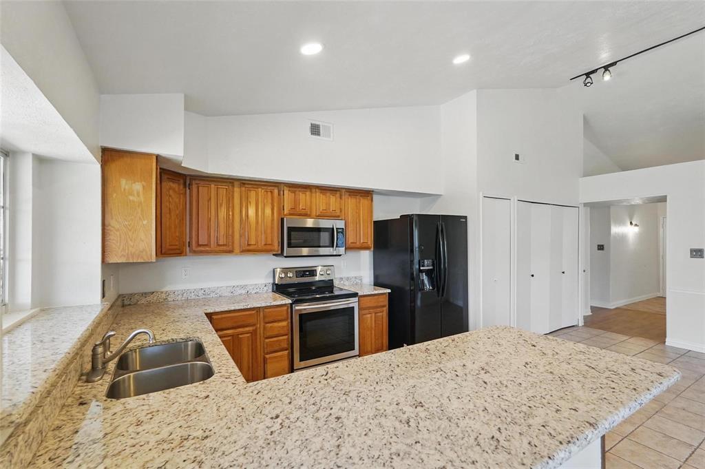 Meadowood 05 - Residential Lease