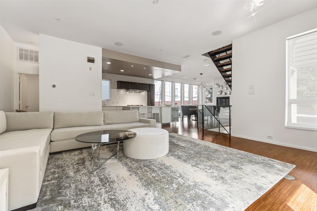 4206 Buena Vista Condos - Residential Lease