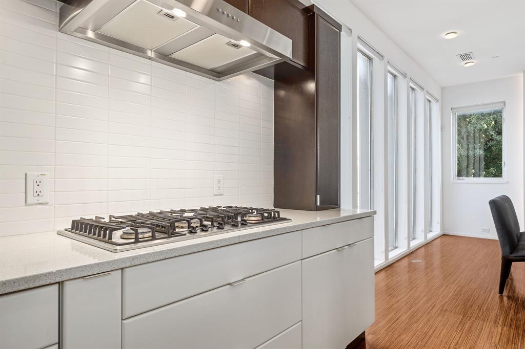 4206 Buena Vista Condos - Residential Lease