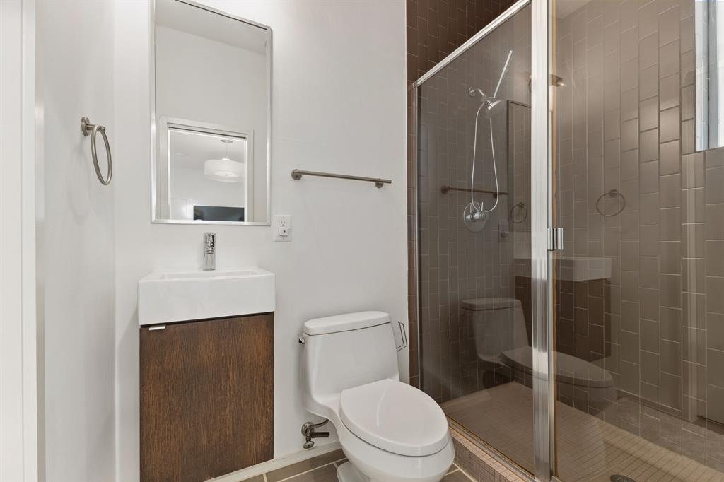 4206 Buena Vista Condos - Residential Lease