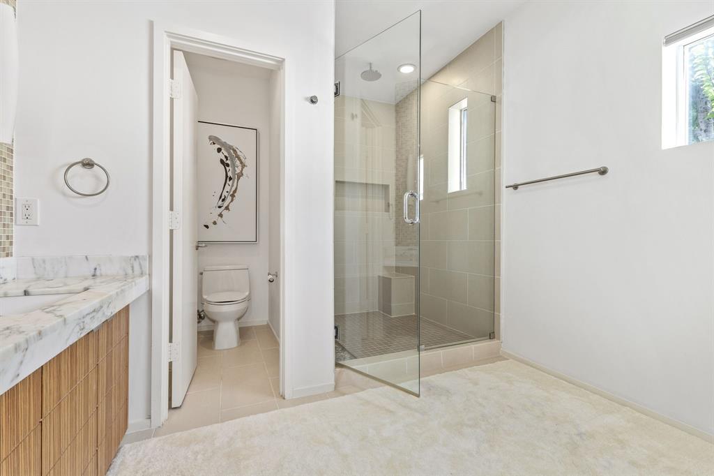 4206 Buena Vista Condos - Residential Lease