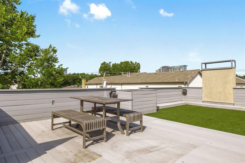 4206 Buena Vista Condos - Residential Lease