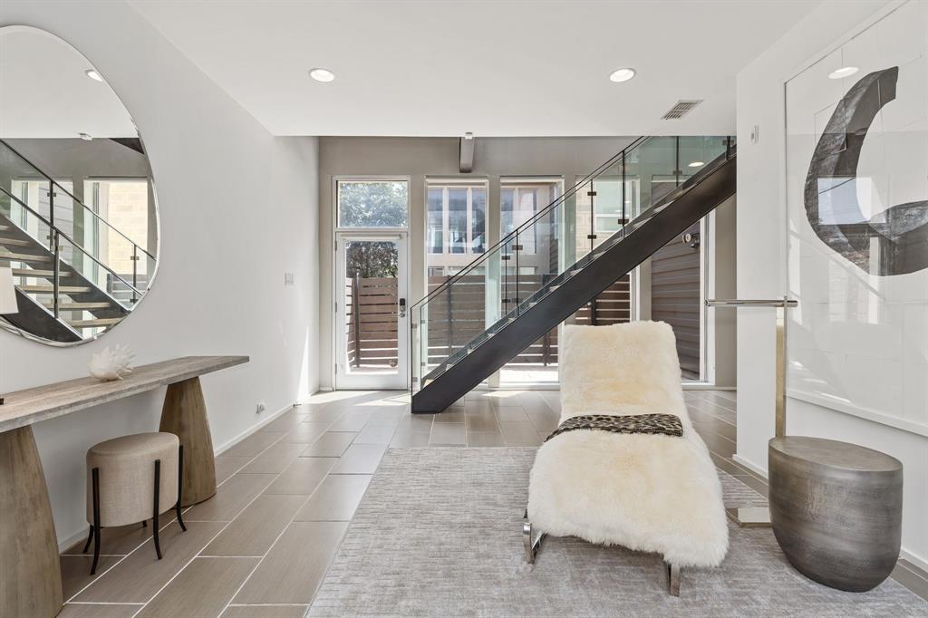 4206 Buena Vista Condos - Residential Lease