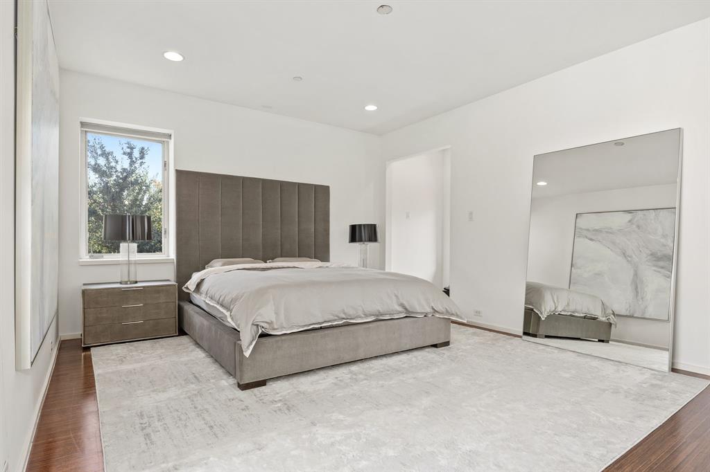 4206 Buena Vista Condos - Residential Lease