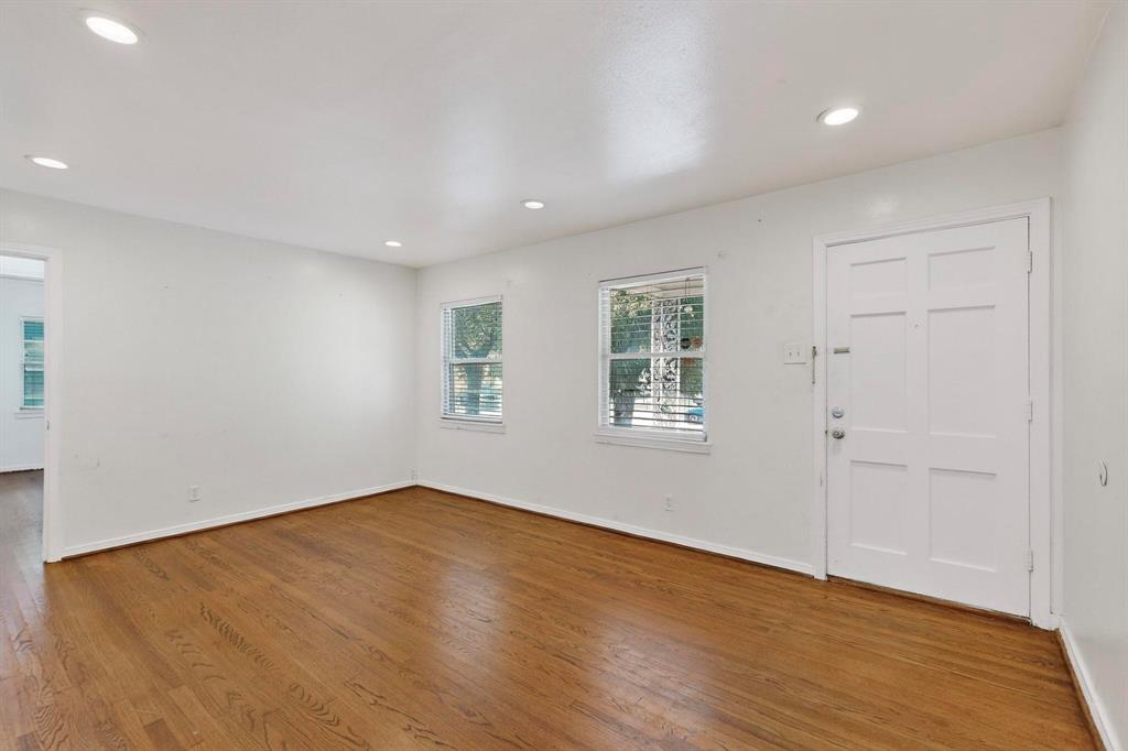 2912 Shadow Wood Drive
