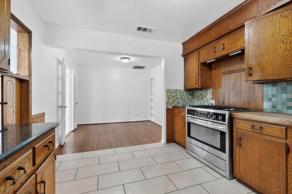 Wynnewood Park 02 - Residential