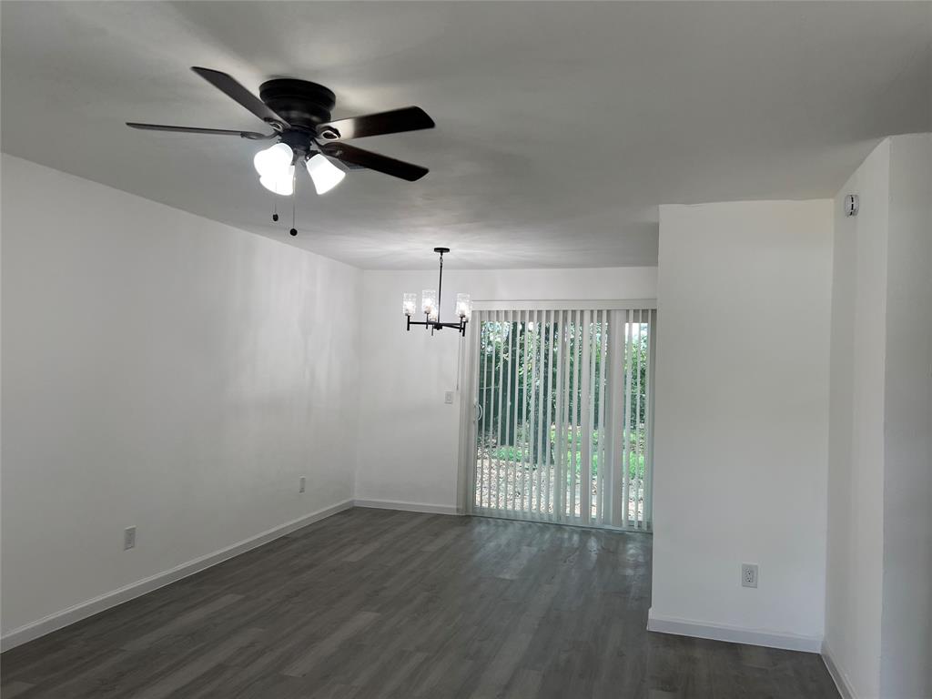 Freeway Forest 04 - Residential