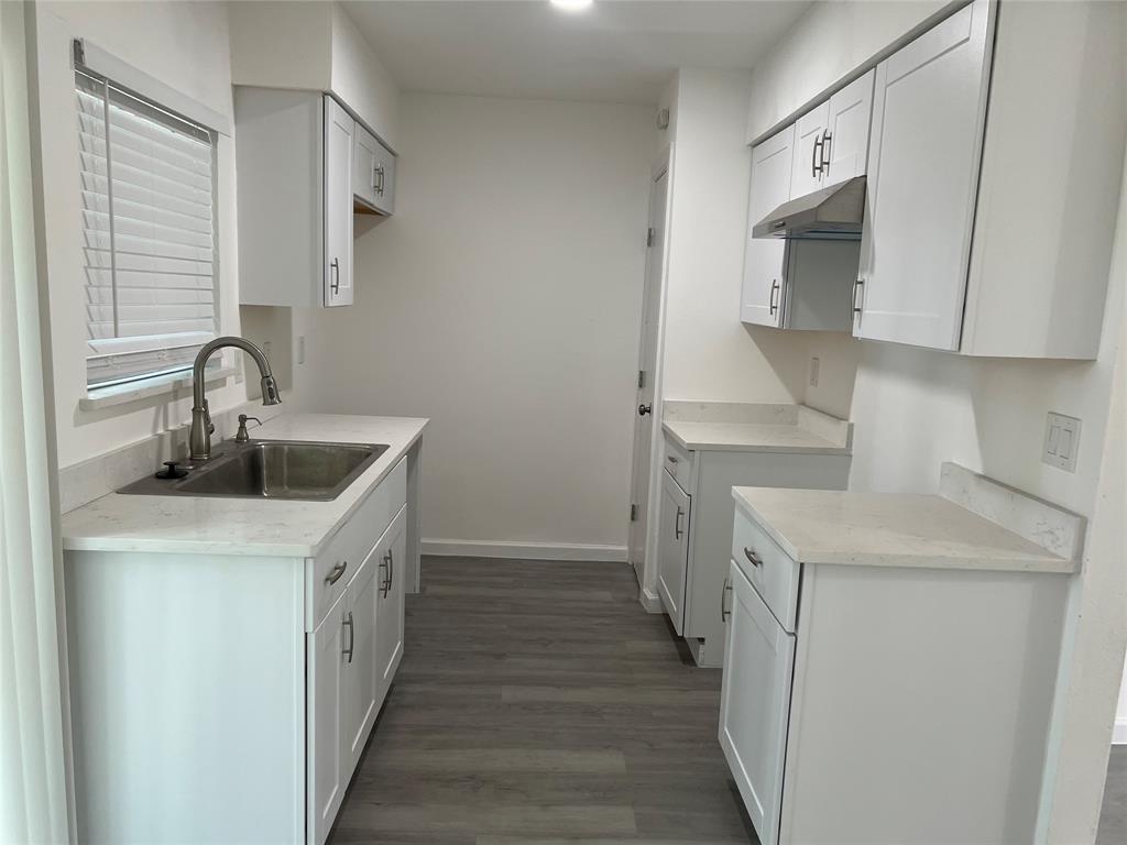 Freeway Forest 04 - Residential