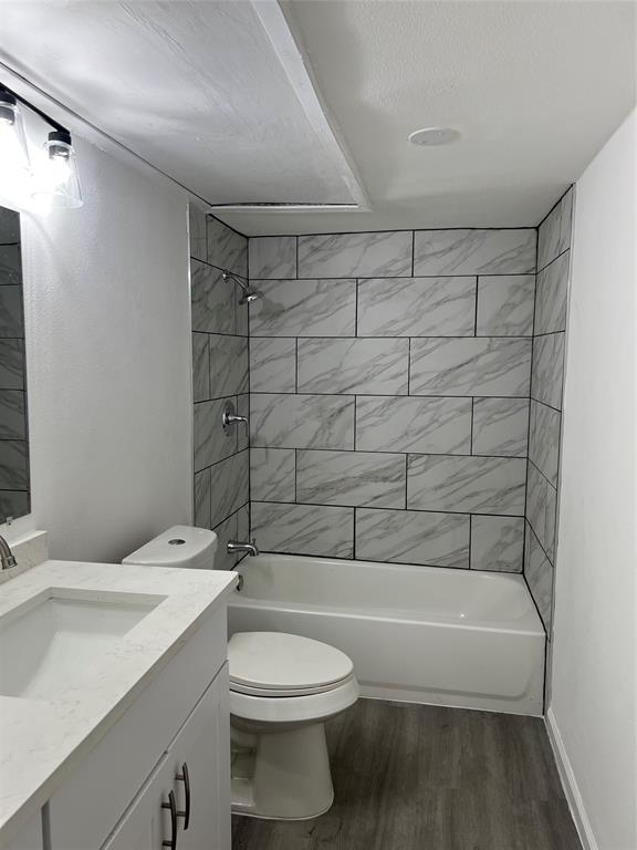 Freeway Forest 04 - Residential