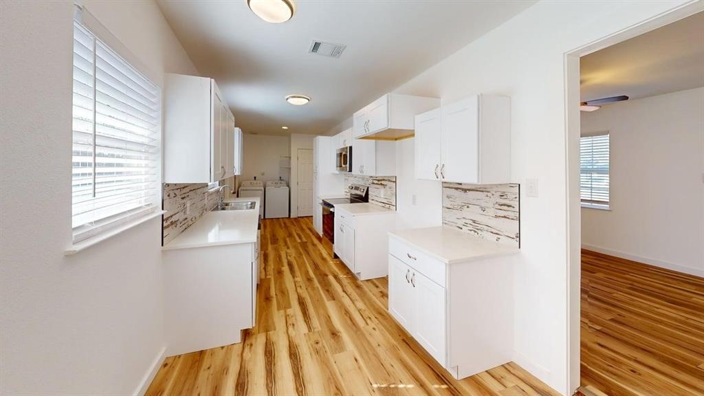 1202 Valley View Drive