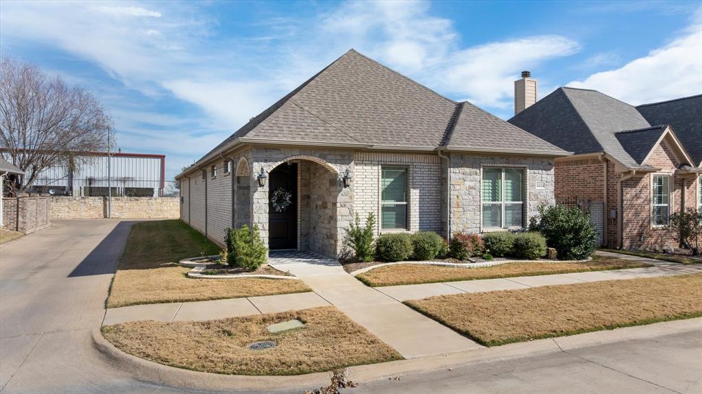 Fountain Village - Residential